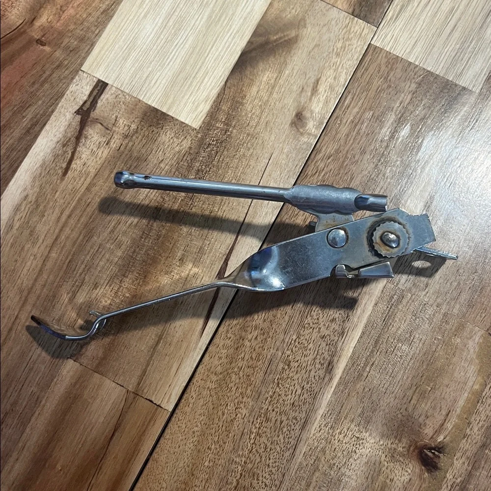 Vintage Ekco can opener/bottle opener